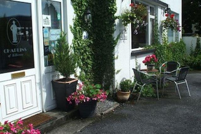 Chaplins Townhouse Kilkenny Exterior photo